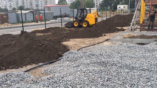 Земляные работы минипогрузчик JCB 160. Планирование ландшафта на стройплощадки смотреть онлайн