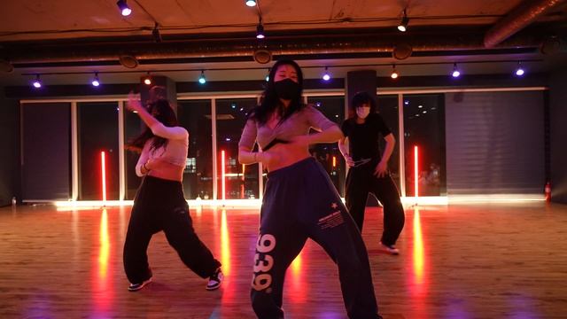 Give It Up To Me - Sean Paul Ft. Keyshia Cole / Funky.y Choreography / Urban Play Dance Academy смотреть онлайн