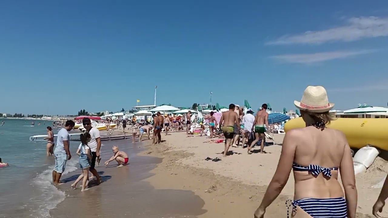 Пляж Лазурный Берег. Евпатория. Крым. Море потеплело! Пятница 22 июля 2022. 10.30 утра.