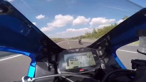 Suzuki GSX-R 1000 L7 VS Suzuki GSX-R 1000 L5 +299 RACE