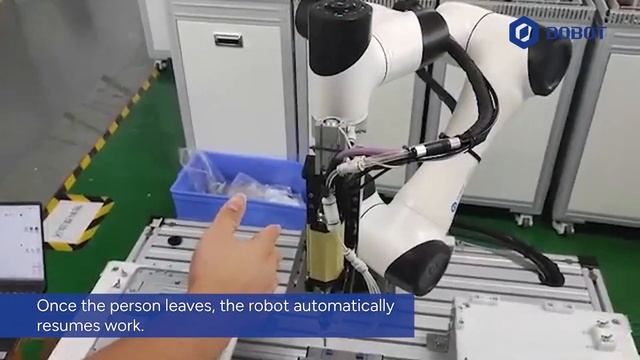 DOBOT CR series automated screwdriving of laptop computer in assembly lines