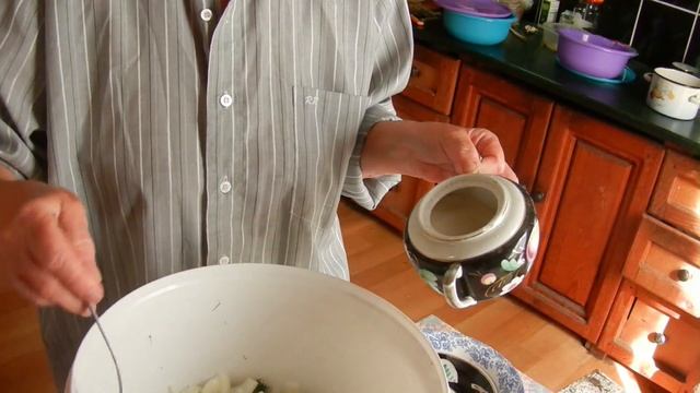 Огурцы, консервирование. Салат закусочный. Видео рецепты от Борисовны.