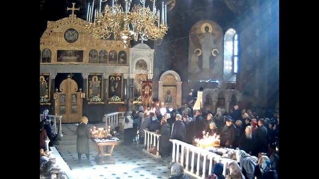 Поминовение усопших: Литургия