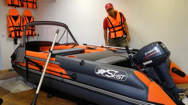 Лодка ПВХ Риф Тритон Скат 370Fi деревянный транец + интегрированный фальшборт оранжево серый смотреть онлайн