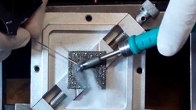 Reballing gráfico Toshiba Salellite L500 R22 смотреть онлайн