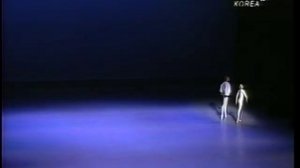 Pas de Deux from Mozart - Bolshoi Ballet - Ivanov & Bae