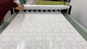 Выборка после плоттерной резки 1 сотрудником за 1 минуту (ГрантСтенд). Планшетный ламинатор STANBER