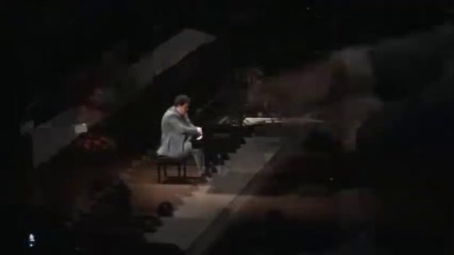 Qmars Piraglu playing André Hussein "Summer landscape" Кюмарс Пираглу играет Андрей Гусейнов смотреть онлайн