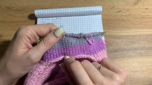 Шапка- шлем спицами. Подробный Мк.