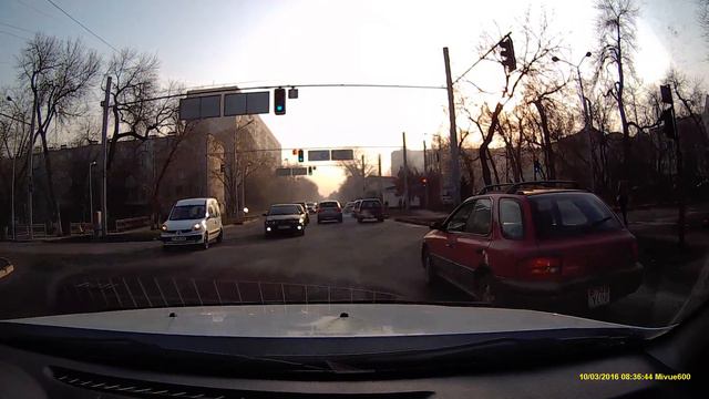 Движение по встречной полосе смотреть онлайн