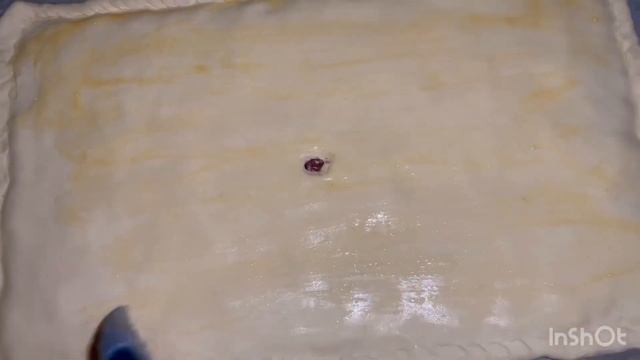 Мясной пирог из слоенного теста. Слоеное чуду из фарша. Обед/ужин смотреть онлайн