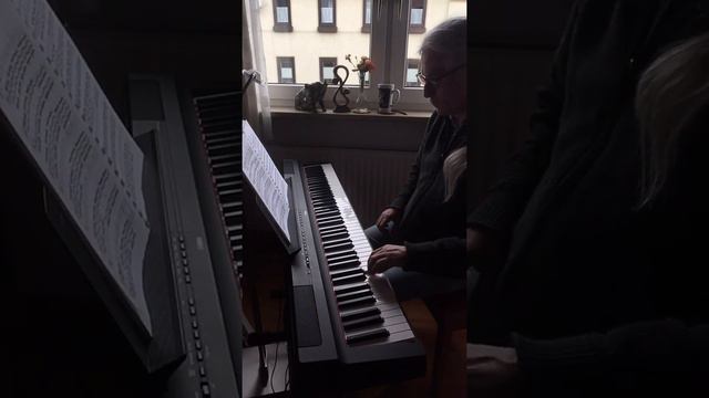 Vor-Vorübung33iii (nach Hanon33) einhändig mit Metronom m120 20210526 смотреть онлайн