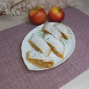 Рулет с яблоками. Рецепт из старой книги