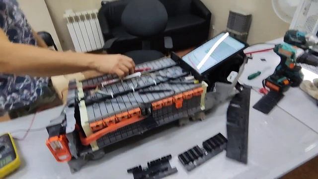 TOYOTA COROLLA FIELDER HYBRID 2 зимы в Якутске честный обзор. проверка ВВБ смотреть онлайн