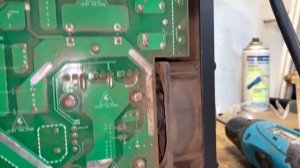 Движуха в мастерской. Почистил сварочный полуавтомат FoxWeld Invermig 205 от пыли.