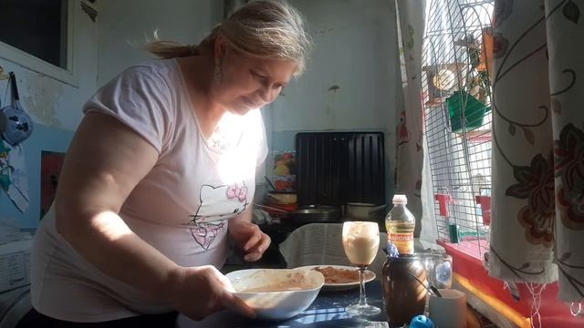 МУКБАНГ MUKBANG ВАФЛИ ШОКОЛАДНЫЕ МЯСО С ПОДЛИВОЙ КАША ГОТОВИМ ВСЕСТЕ ПП ЗАВТРАК смотреть онлайн