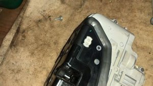 AUDI Q7 4L Замок двери