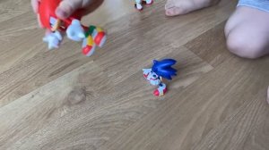 Соник и друзья Распаковка Играем в зомби-Соника Sonic