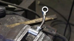 Лопнула трубка смазки турбины МТЗ