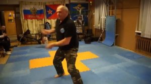 Ножевой бой - Техника нанесения ударов прямым хватом ножа