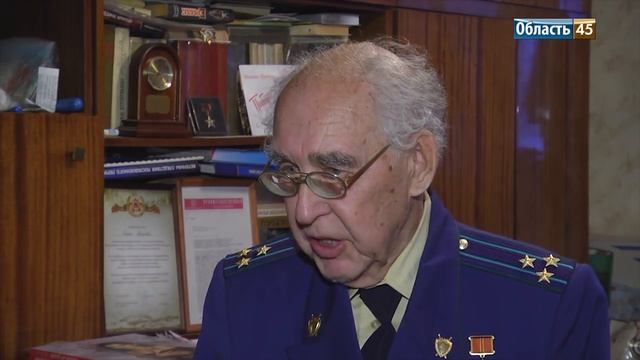 В центре Кургана запрещают парковку, урановый спор продолжается смотреть онлайн