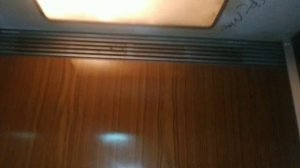 2 лифта в 5-этажке 1885 года постройки! | Лифты КМЗ 1989 г.в., V=1 м/с, г/п 320 кг