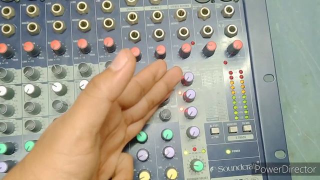 Soundcraft EFX 12 Live Sound Mixer soundcraft efx12 mixer lexicon effects soundcraft mixer efx12