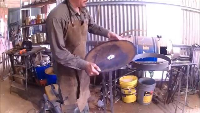 DIY Como hacer un DISCO de ARADO para cocinar ( Plow Disc) смотреть онлайн