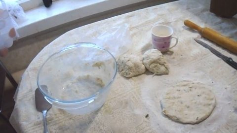 Лепешки на сковороде Рецепт пышных лепешек . Попробуйте