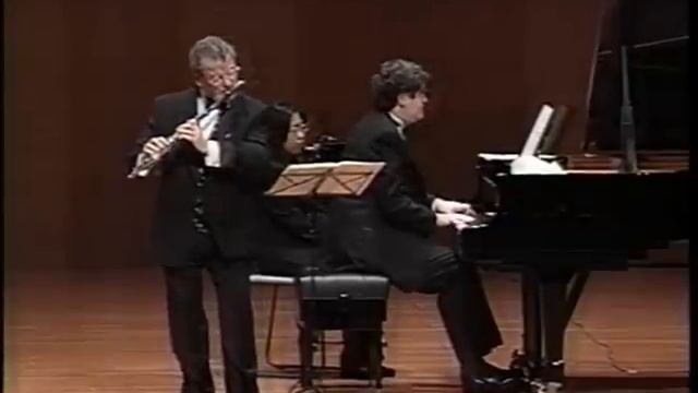 Poulenc-FLUTE SONATA 3rd Mov. / James Galway смотреть онлайн