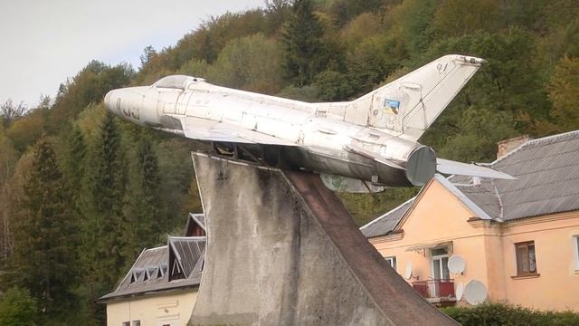 Івано-Франківськ-16: вся правда про місто-привид за колючим дротом смотреть онлайн