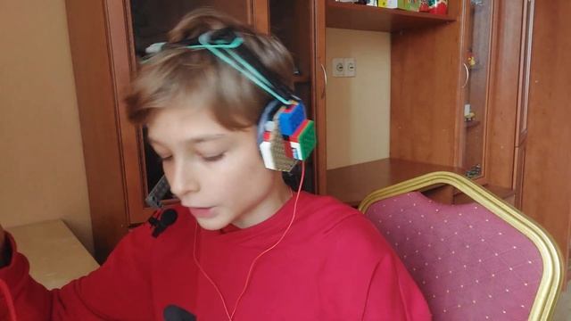 ОБЗОР НА ЛЕГО НАУШНИКИ! смотреть онлайн