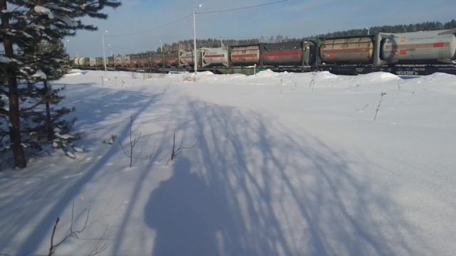 2тэ116к-1110 с грузовым поездом ходом по 1 пути смотреть онлайн