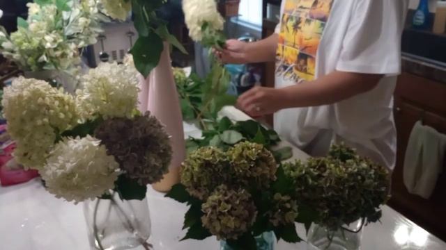 NEW!! RELAXING LATE SUMMER HYDRANGEA HARVEST & ARRANGING | DAY AT HOME | pink lemonade blueberries смотреть онлайн