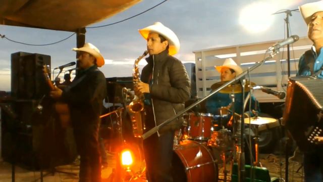 Los Alvarado en la Ventura смотреть онлайн