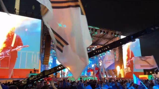 Рок-концерт в Парке Победы на Поклонной Горе в Москве. День Флага России - 22 августа 2022