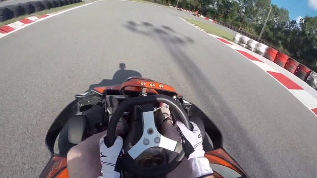 09.08.2015 Onboard - Tanda Karting Cardedeu - Best Lap 43,80 смотреть онлайн