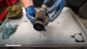 Mercedes-Benz EGR Valve Cleaning