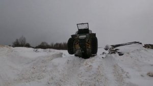 выпрыгнул из пруда на вездеходе с независимой подвеской на вариаторе