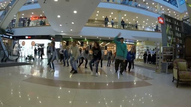 FlashMob Кружит Монатик тк Экополис