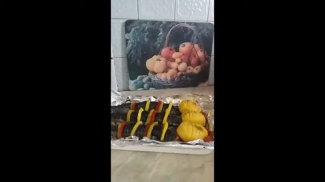 ОЧЕНЬ ВКУСНАЯ СКУМБРИЯ ФАРШИРОВАННАЯ В ФОЛЬГЕ! смотреть онлайн