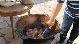 САЗАН ЖАРЕННЫЙ в Казане / Fish fried in a kаzan.