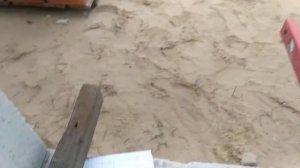 Дальномер SNDWAY SW-100G. Лазер не отцентрирован.