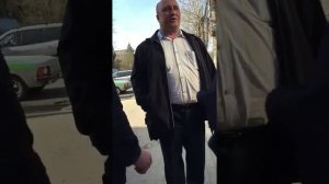 Полицейский напал за замечание не курить возле детского сада, Калуга