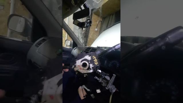 Дым и запах горелого из под руля смотреть онлайн