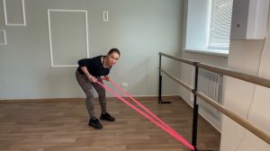 тяга с эспандером в наклоне