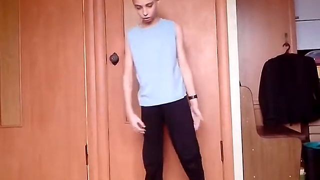 Как накачать ноги с помощу гантель смотреть онлайн