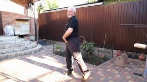 Маятник - начальное упражнение.