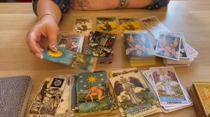 Какую колоду таро Уэйта выбрать для начинающих? Сравнение колод таро Уэйта