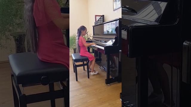 Алина Букина Бах Маленькая прелюдия До мажор смотреть онлайн